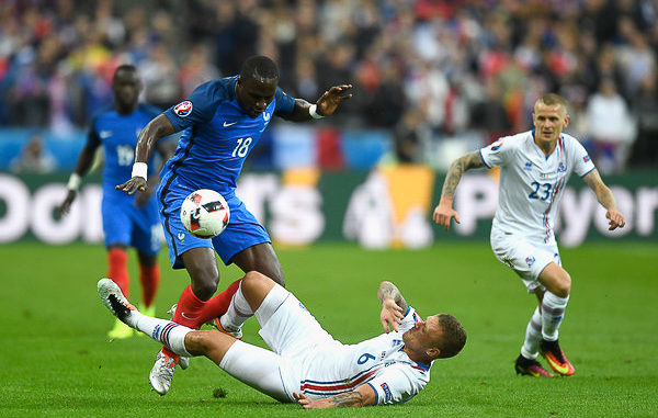 Pháp vs Iceland Pháp vs Iceland
