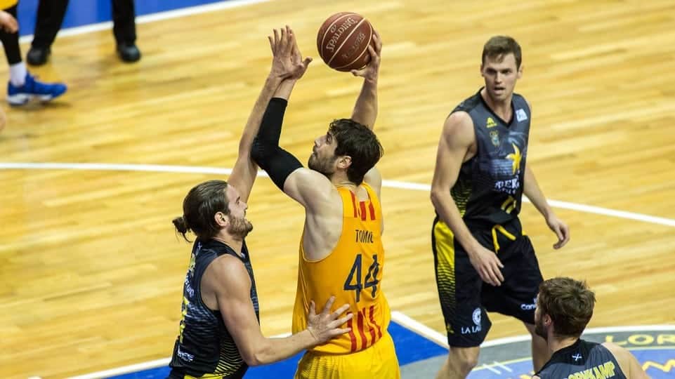 Basket Zaragoza 2002 vs FC Barcelona Basquet