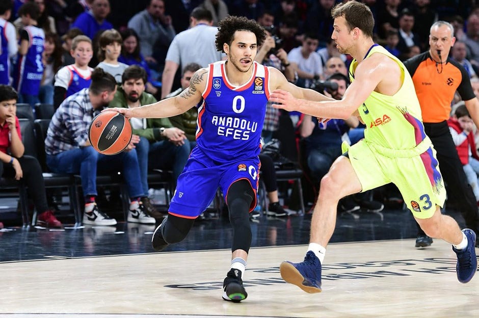 Anadolu Efes vs FC Barcelona Basquet
