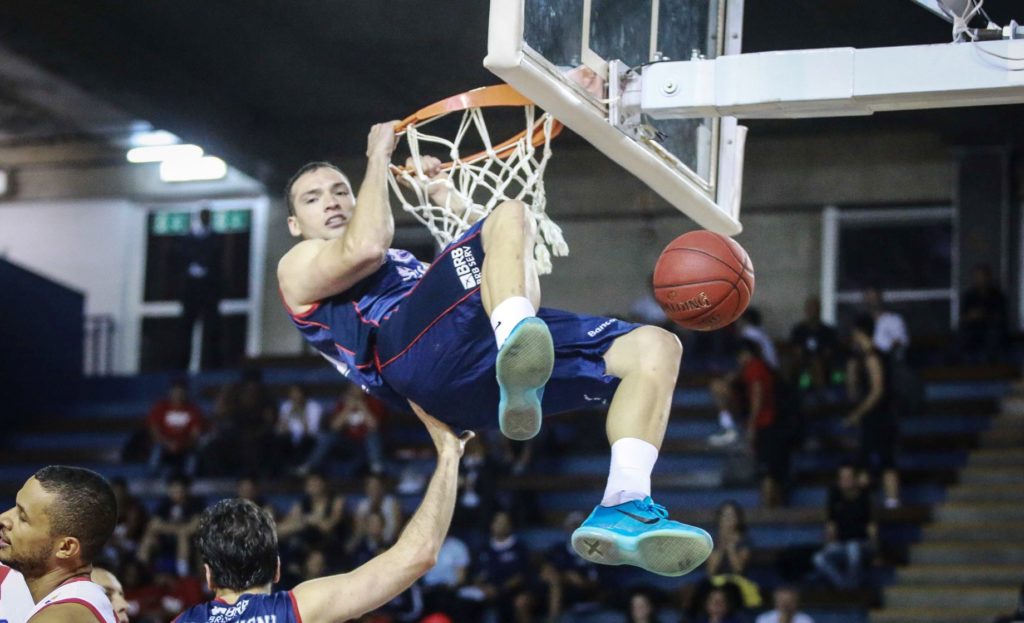 Pinheiros vs Uniceub BRB Brasilia 