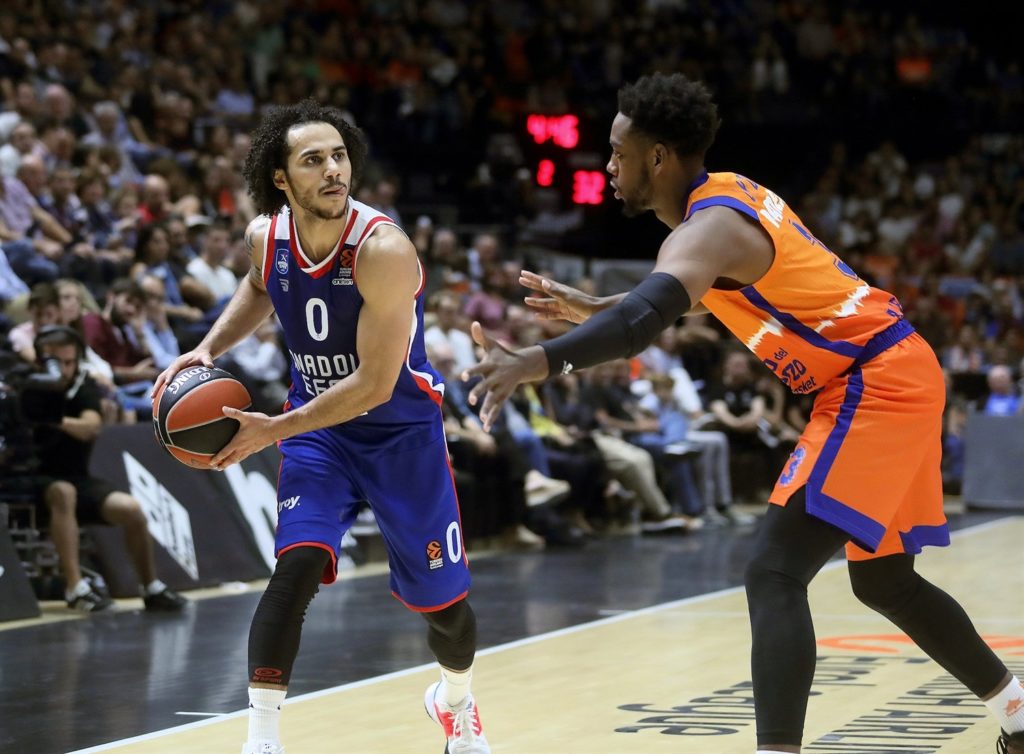 Anadolu Efes vs Valencia Basket