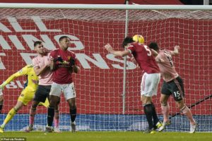 Man Utd thua trước các đối thủ yếu Man Utd tạm biệt ngôi vương nước Anh vì mắc 3 yếu điểm nghiêm trọng