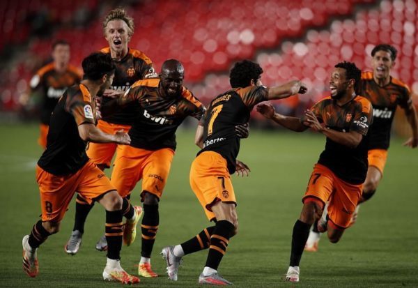 Soi kèo Valencia vs Granada, 22h15 ngày 21/3: Thực lực ngang ngửa