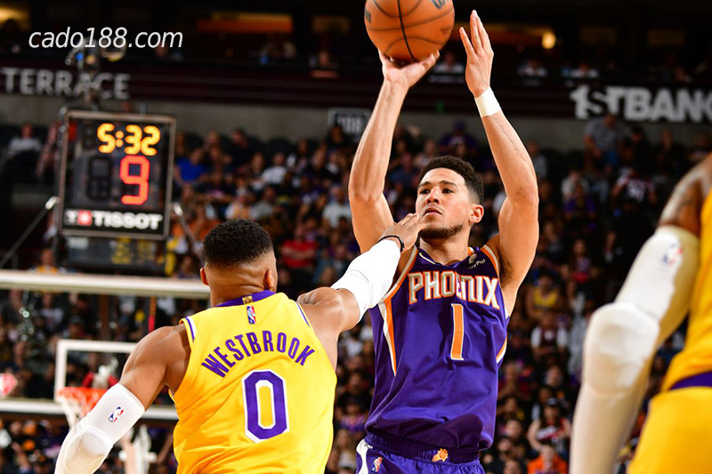 Tiếp đón LA Lakers trên sân nhà trong trận đấu tiếp theo sẽ là một nhiệm vụ không dễ dàng dành cho Suns Soi kèo bóng rổ Phoenix Suns vs Los Angeles Lakers 23/11