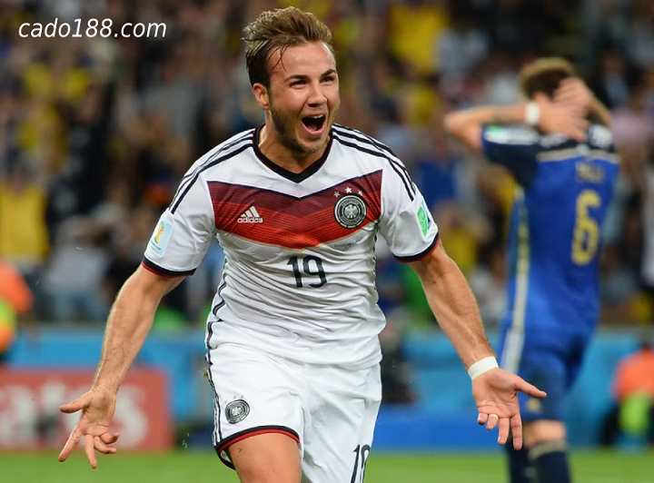 Mario Gotze ghi bàn ở phút chót