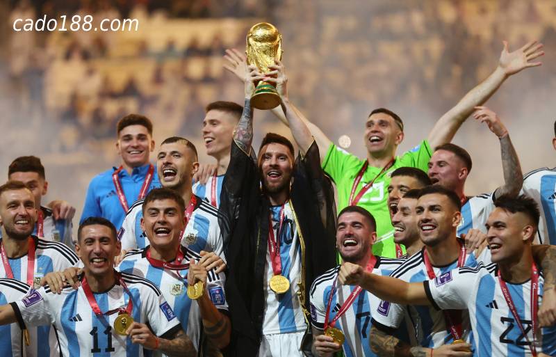 Argentina vô địch World Cup 2022, cái kết vui cho Messi