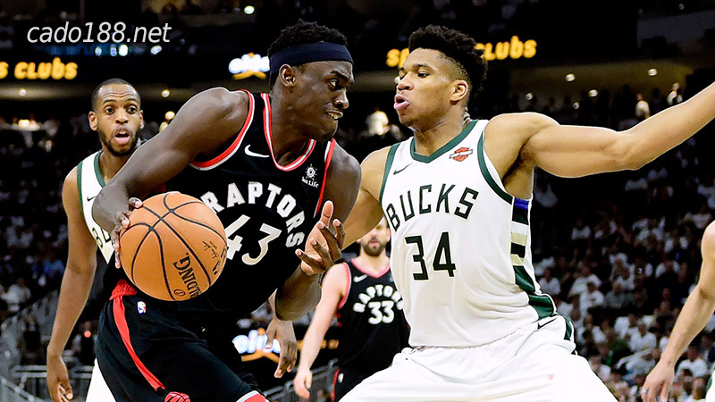 Milwaukee Bucks sẽ được trở về tổ ấm Fiserv Forum và tiếp đón đối thủ Toronto Raptors Soi kèo bóng rổ Milwaukee Bucks vs Toronto Raptors