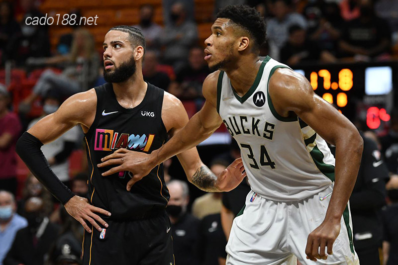 Soi kèo bóng rổ Milwaukee Bucks vs Miami Heat