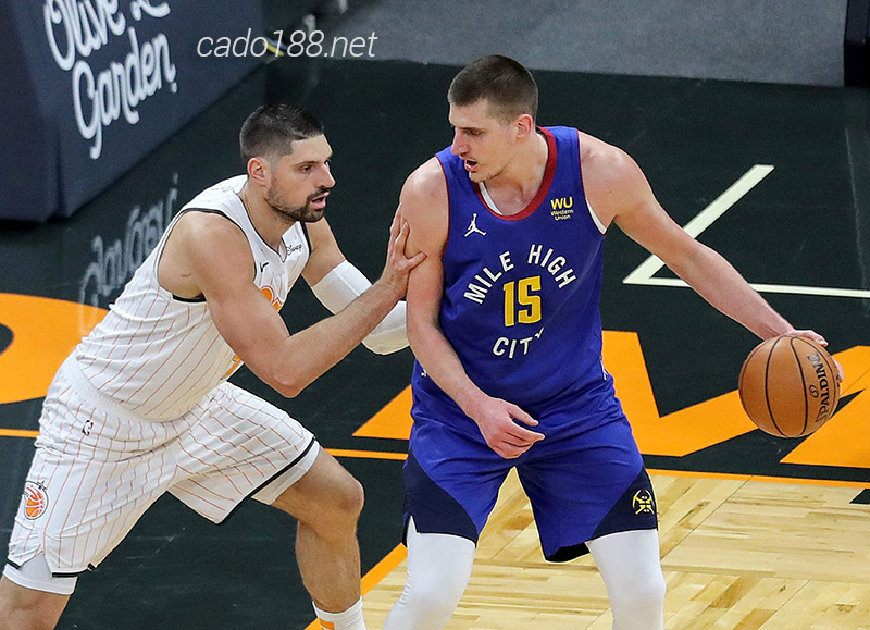 Denver Nuggets vẫn đang gặp vô số khó khăn khi hầu như toàn bộ dàn trụ cột đều dính phải chấn thương Soi kèo bóng rổ Orlando Magic vs Denver Nuggets