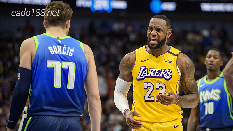 Vừa thua Mavericks không lâu, Lakers giờ đây rất nóng lòng để gặp lại đối thủ và tìm kiếm cơ hội trả lại món nợ này Soi kèo bóng rổ NBA Dallas Mavericks vs LA Lakers ngày 27:2Soi kèo bóng rổ NBA Dallas Mavericks vs LA Lakers ngày 27:2
