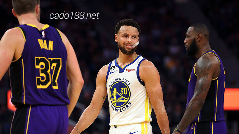 Dù được đánh giá cao hơn nhưng không dễ để Warriors có được chiến thắng Soi kèo bóng rổ NBA LA Lakers vs Golden State Warriors ngày 24:2