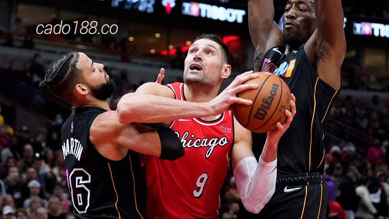 Soi kèo bóng rổ NBA Chicago Bulls vs Miami Heat ngày 19:3