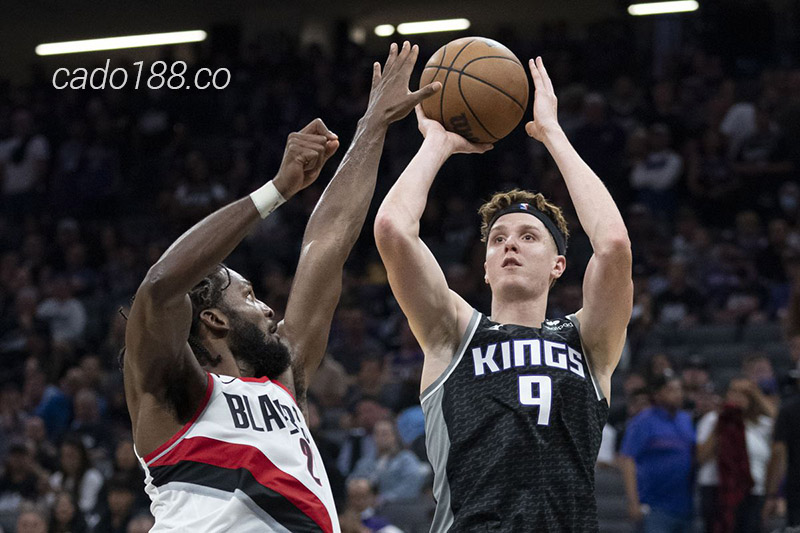 Soi kèo bóng rổ NBA Trail Blazers vs Sacramento Kings 1:4