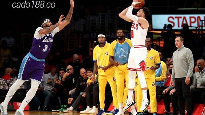 Soi kèo bóng rổ NBA Chicago Bulls vs LA Lakers ngày 30/3