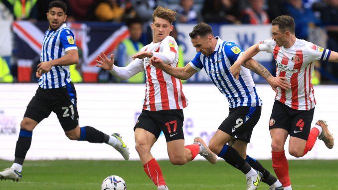 Soi kèo xiên ngày 30/03 Cheltenham Town vs Sheffield Wednesday