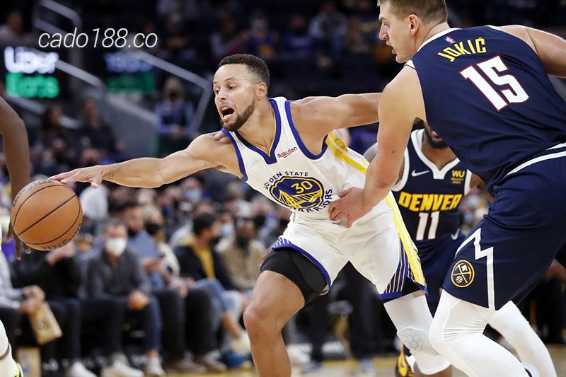 Soi kèo bóng rổ Denver Nuggets vs Golden State Warriors 3:4