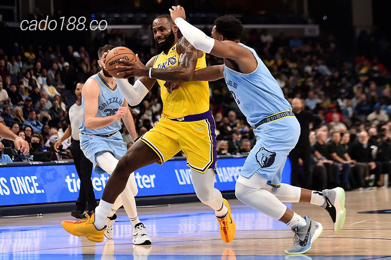 Bản lĩnh của đội seed 2 miền Tây Memphis Grizzlies đã được thể hiện rõ nét trong trận đấu vừa qua Soi kèo bóng rổ NBA LA Lakers vs Memphis Grizzlies ngày 29_4