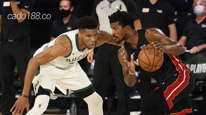 Soi kèo bóng rổ NBA Milwaukee Bucks vs Miami Heat ngày 17/4