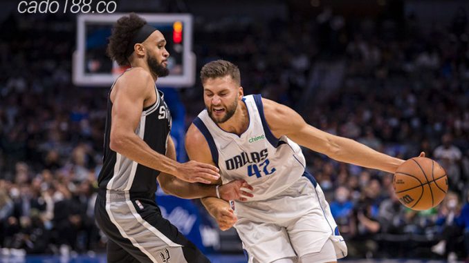 Soi kèo bóng rổ Dallas Mavericks vs San Antonio Spurs 10:4
