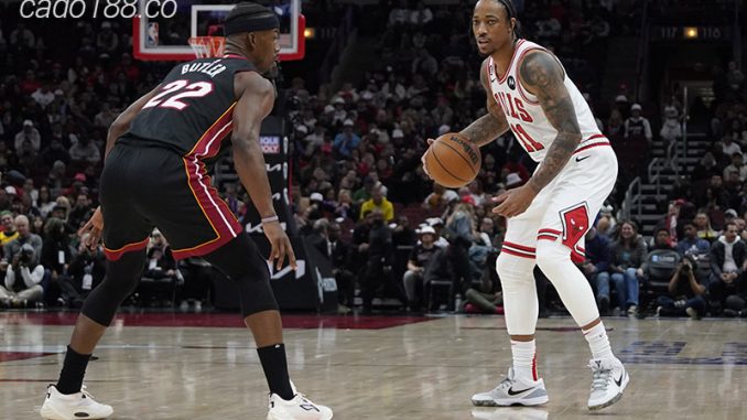 Soi kèo bóng rổ NBA Miami Heat vs Chicago Bulls ngày 15/4