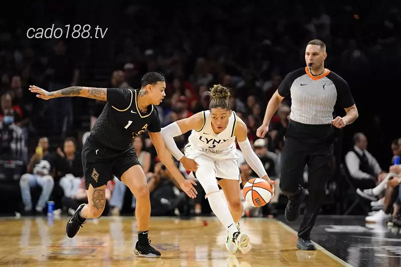 HLV Cheryl Reeve đã cho thấy khả năng xây dựng chiến thuật cực tốt ở trận này Soi kèo bóng rổ WNBA Connecticut Sun vs Minnesota Lynx 2_8