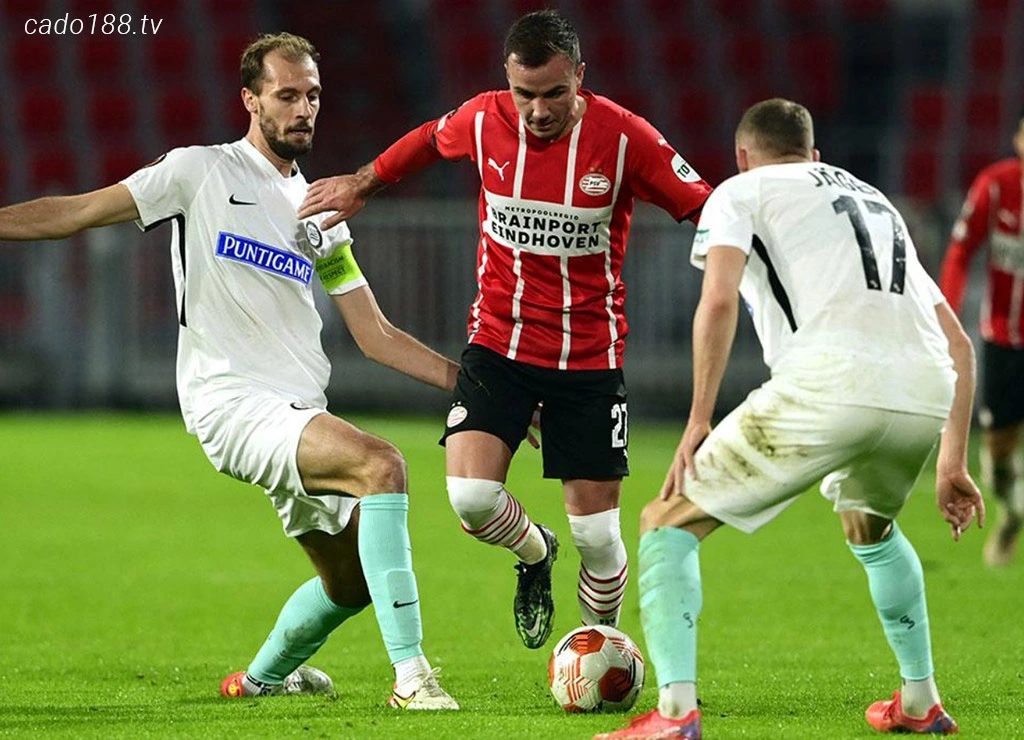 Soi kèo xiên 09/08 PSV vs Sturm Graz, Champions League