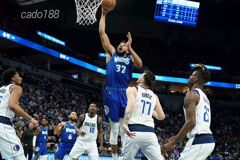 Hãy cùng chờ xem HLV Jason Kidd sẽ có những điều chỉnh nào nhằm hòa hợp hai ngôi sao lớn nhất đội Soi kèo bóng rổ NBA Minnesota Timberwolves vs Mavericks 5_10