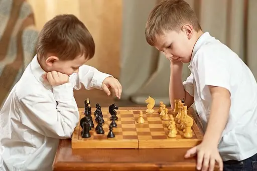 Nằm mơ thấy mình đang chơi cờ vua Nằm mơ đang chơi cờ vua
