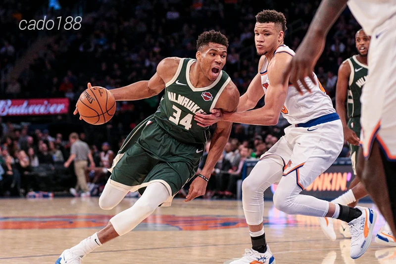 Soi kèo bóng rổ NBA Milwaukee Bucks vs New York Knicks 4:11