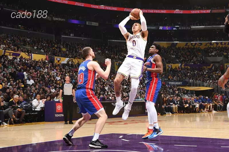 Đoàn quân HLV Darvin Ham không thể làm gì hơn trước màn trình diễn quá bùng nổ của Joel Embiid Soi kèo bóng rổ NBA Detroit Pistons vs LA Lakers ngày 30_11