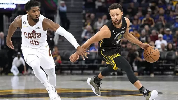 Soi kèo bóng rổ NBA GS Warriors vs Cleveland Cavaliers 12_11 Soi kèo bóng rổ NBA GS Warriors vs Cleveland Cavaliers 12_11