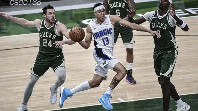 Soi kèo bóng rổ NBA Orlando Magic vs Milwaukee Bucks 12:11