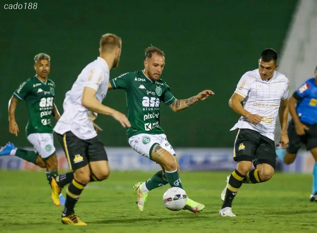 Soi kèo xiên 15/11 Guarani vs Criciuma, Hạng 2 Brazil