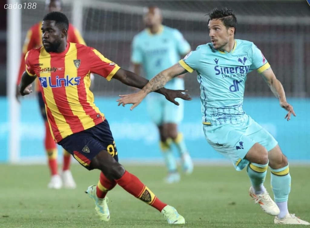 Soi kèo xiên 28/11 Hellas Verona vs Lecce, Serie A