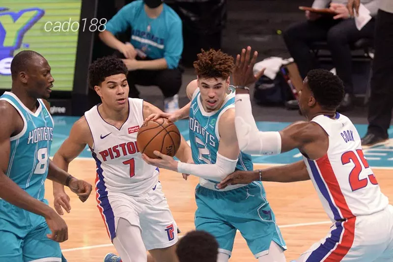 Không có phép màu nào dành cho Detroit Pistons trong 2 trận tiếp đón Milwaukee Bucks trên sân nhà Soi kèo bóng rổ Detroit Pistons vs Charlotte Hornets 25_1