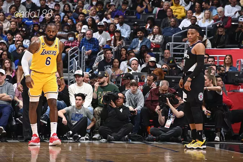 LA Clippers đã tạo nên màn lật kèo không tưởng trước Brooklyn Nets trong lượt trận gần nhất Soi kèo bóng rổ giải NBA LA Clippers vs LA Lakers ngày 24_1
