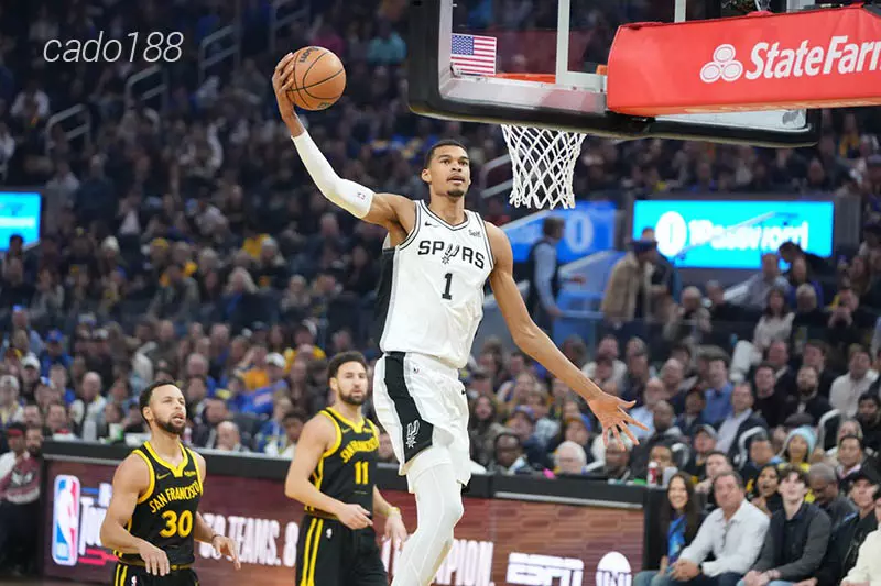 Soi kèo bóng rổ NBA Golden State Warriors vs SA Spurs 10_3