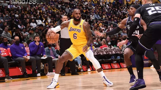 Soi kèo bóng rổ NBA LA Lakers vs Sacramento Kings ngày 7_3 Soi kèo bóng rổ NBA LA Lakers vs Sacramento Kings ngày 7_3