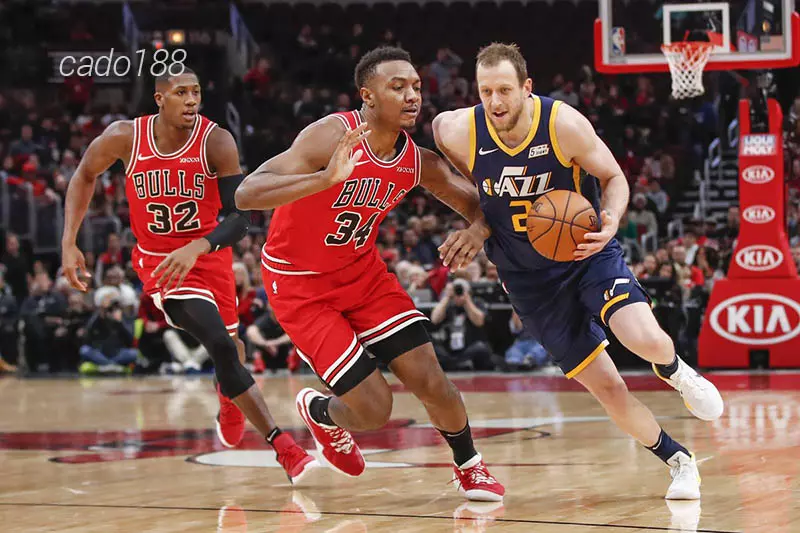 Utah Jazz đã kịp kiếm được một chiến thắng trước khi bị bỏ lại quá xa trong cuộc đua cho tấm vé vòng playin Soi kèo bóng rổ NBA Utah Jazz vs Chicago Bulls ngày 7_3