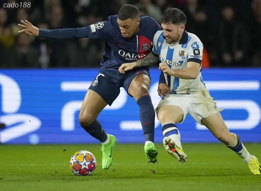 Soi kèo xiên ngày 06/03 Real Sociedad vs PSG, UCL