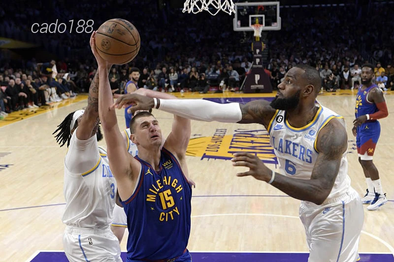 LeBron James và đồng đội gặp lại đối thủ đã loại mình tại chung kết miền Tây mùa giải trước Soi kèo bóng rổ NBA Denver Nuggets vs LA Lakers ngày 21_4