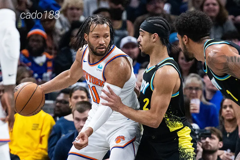 Thiếu vắng Julius Randle đã mang đến nhiều khó khăn cho HLV Tom Thibodeau Nhận định bóng rổ NBA New York Knicks vs Indiana Pacers 7_5