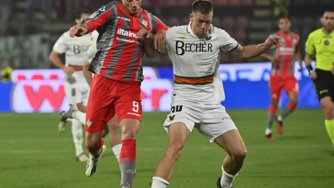 Soi kèo xiên ngày 03/06 Venezia vs Cremonese, Play-off Serie B