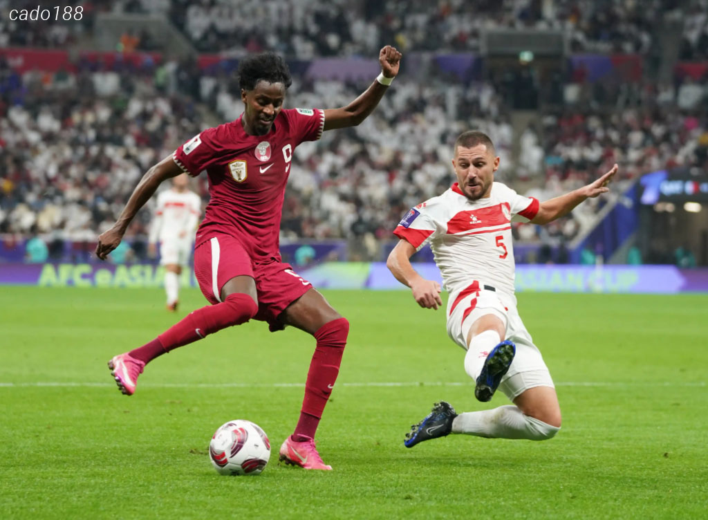 Soi kèo xiên ngày 05/09 Qatar vs UAE, vòng loại World Cup 2026