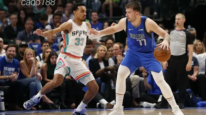 Soi kèo bóng rổ Dallas Mavericks vs San Antonio Spurs 25_10 Soi kèo bóng rổ Dallas Mavericks vs San Antonio Spurs 25_10