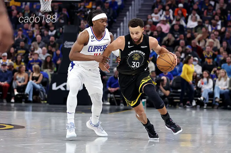 Buddy Hield đang trình diễn một phong độ hủy diệt cùng Golden State Warriors thời gian vừa qua Soi kèo bóng rổ Golden State Warriors vs LA Clippers 28_10