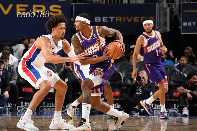 Thánh địa Little Caesars Arena mang lại sự tự tin lớn giúp đoàn quân HLV J.B. Bickerstaff Soi kèo bóng rổ NBA Detroit Pistons vs Phoenix Suns 9_10