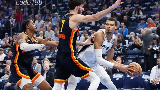 Soi kèo bóng rổ NBA SA Spurs vs Oklahoma City Thunder 8_10 Soi kèo bóng rổ NBA SA Spurs vs Oklahoma City Thunder 8_10