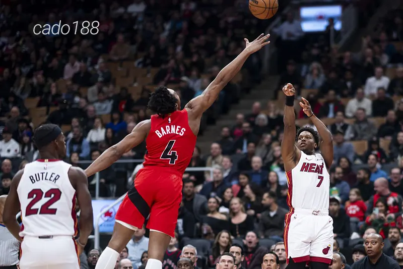 Miami Heat đang thi đấu rất quyết tâm tại miền Đông với đội hình đầy đủ các trụ cột Soi kèo bóng rổ Miami Heat vs Toronto Raptors ngày 30_11