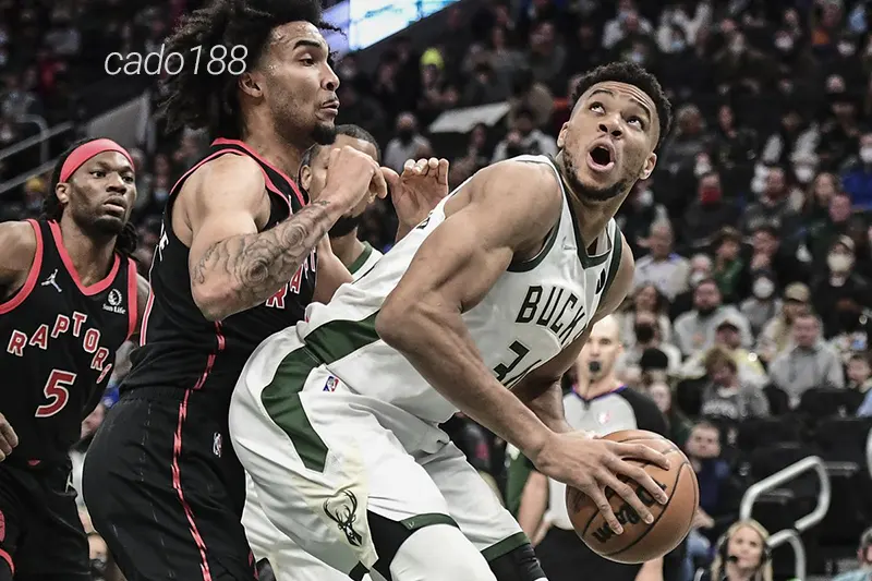 Ngòi nổ chủ lực Scott Barnes vẫn chưa thể trở lại sàn đấu sau 7 vòng đấu Soi kèo bóng rổ Milwaukee Bucks vs Toronto Raptors 13_11